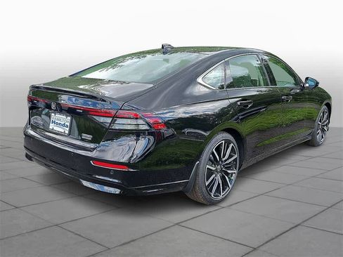 New 2025 Honda Accord Touring image 4