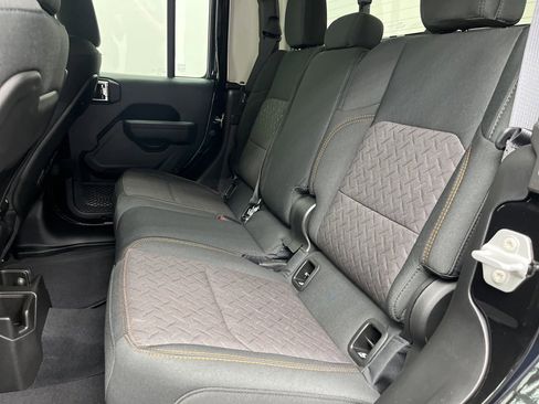 New 2025 Jeep Gladiator Mojave w/ Convenience Group image 5