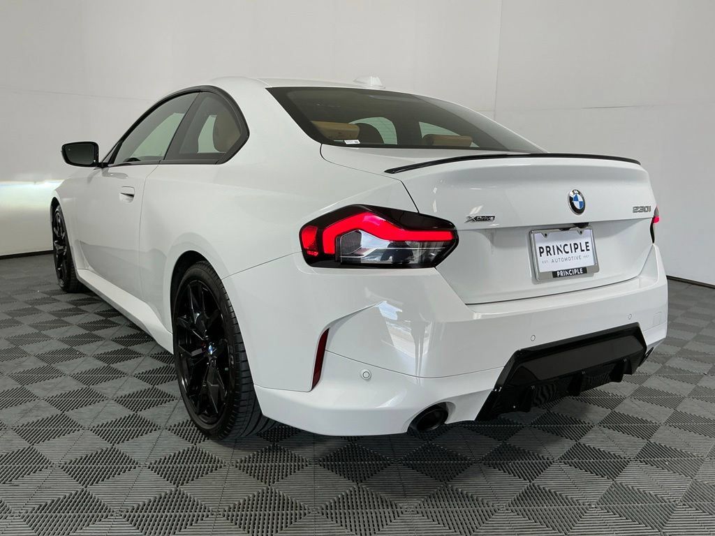 Certified 2025 BMW 230i xDrive Coupe w/ M Sport Package AWD/4WD image 7