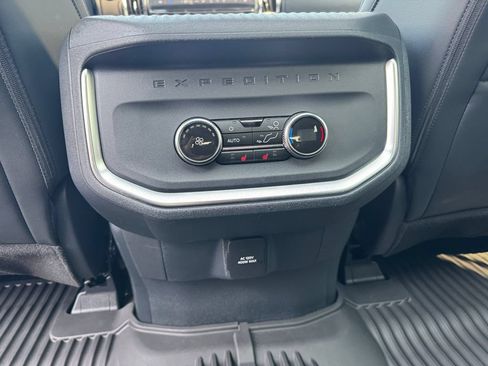 Used 2026 Ford Expedition Tremor AWD/4WD image 42