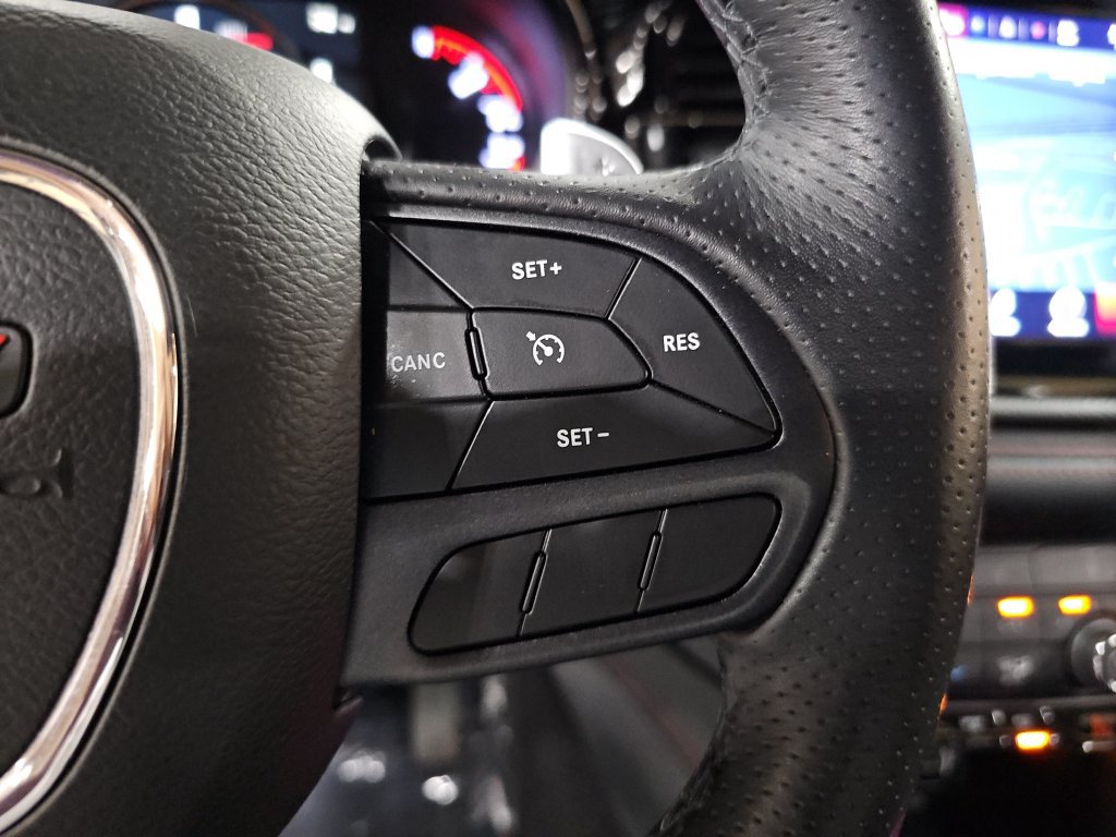 Used 2025 Dodge Durango GT RWD image 12