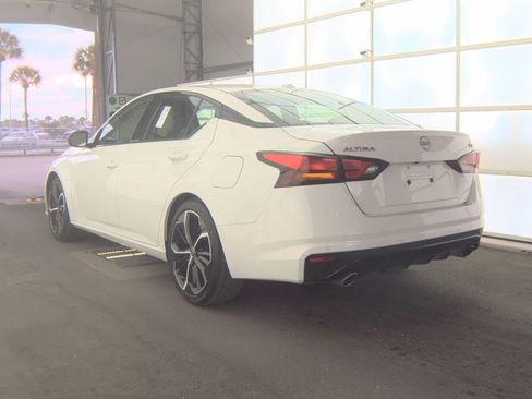 Used 2024 Nissan Altima 2.5 SR image 8