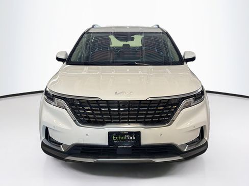 Used 2022 Kia Carnival SX FWD image 2