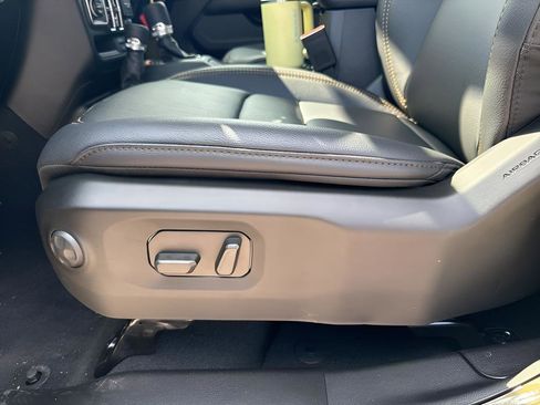 New 2026 Jeep Gladiator Sport AWD/4WD image 28
