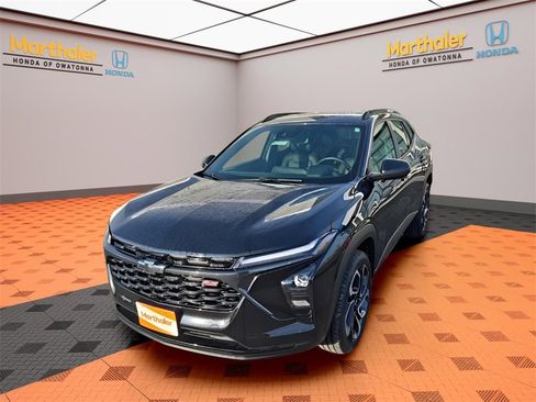 Used 2024 Chevrolet Trax RS w/ Driver Confidence Package image 1