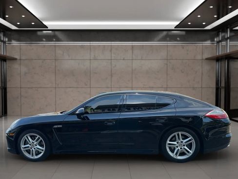 Used 2012 Porsche Panamera 4 image 4
