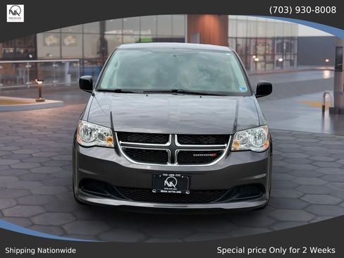 Used 2016 Dodge Grand Caravan SE w/ Quick Order Package 29E SE FWD image 3
