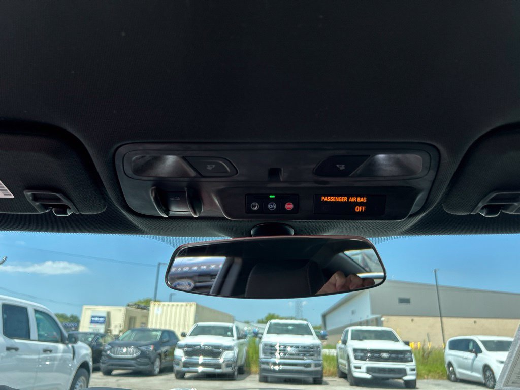Used 2020 Chevrolet Camaro LT w/ Technology Package RWD image 30