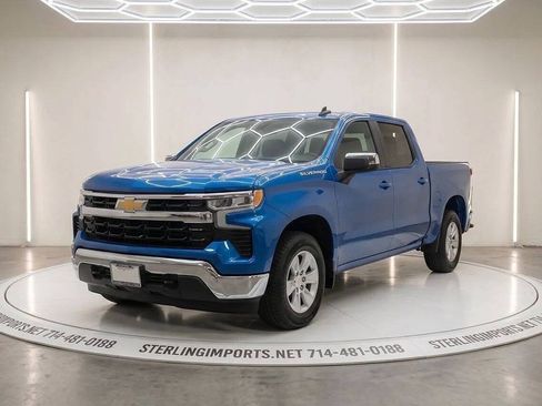 Used 2022 Chevrolet Silverado 1500 LT RWD image 2