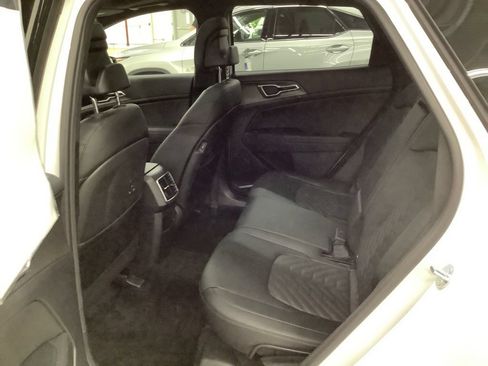 Certified 2026 Kia Sportage X-Line w/ X-Line Premium Package AWD/4WD image 19