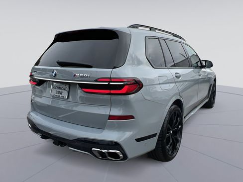 Used 2024 BMW X7 M60i w/ Executive Package image 9