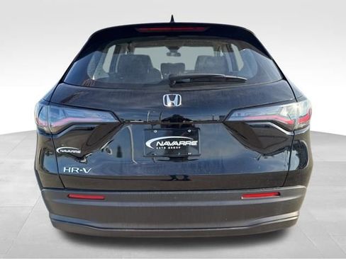 Used 2025 Honda HR-V LX image 7