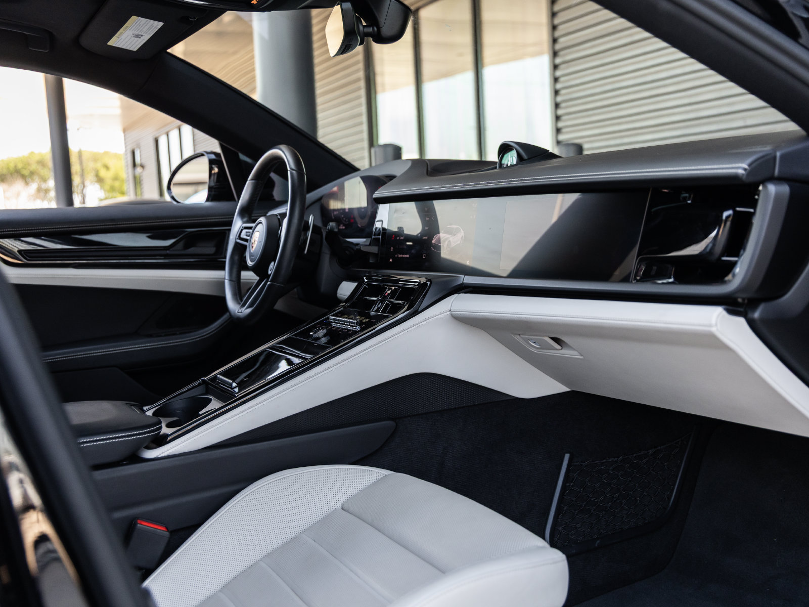 Certified 2024 Porsche Panamera RWD image 46