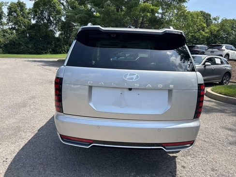 New 2026 Hyundai Palisade Calligraphy FWD image 6