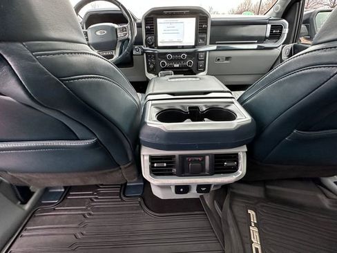 Used 2022 Ford F150 Limited image 16