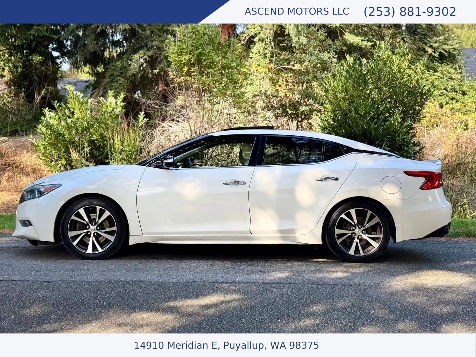 Used 2017 Nissan Maxima Platinum FWD image 2