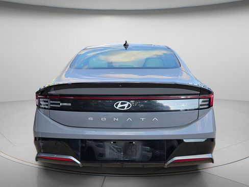 Used 2024 Hyundai Sonata SEL FWD image 8