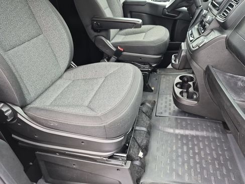 Used 2025 RAM ProMaster 2500 w/ U-Haul Equipment Group FWD image 17