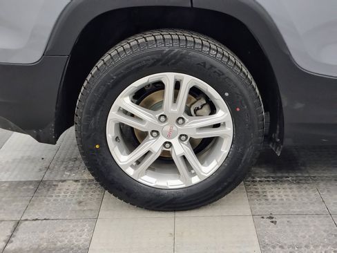 Used 2021 GMC Terrain SLE w/ Driver Convenience Package image 13