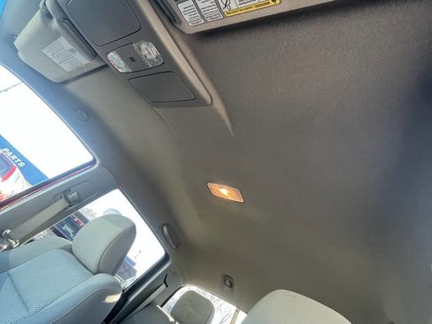 Used 2015 Toyota Tacoma 4x4 Double Cab w/ TRD Off-Road Package image 17