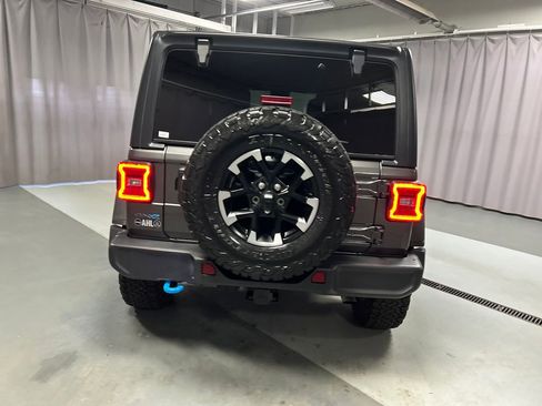 Used 2025 Jeep Wrangler Unlimited Rubicon 4xe w/ Convenience Group image 6