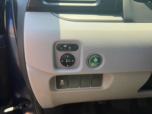 Used 2017 Honda Pilot EX image 17