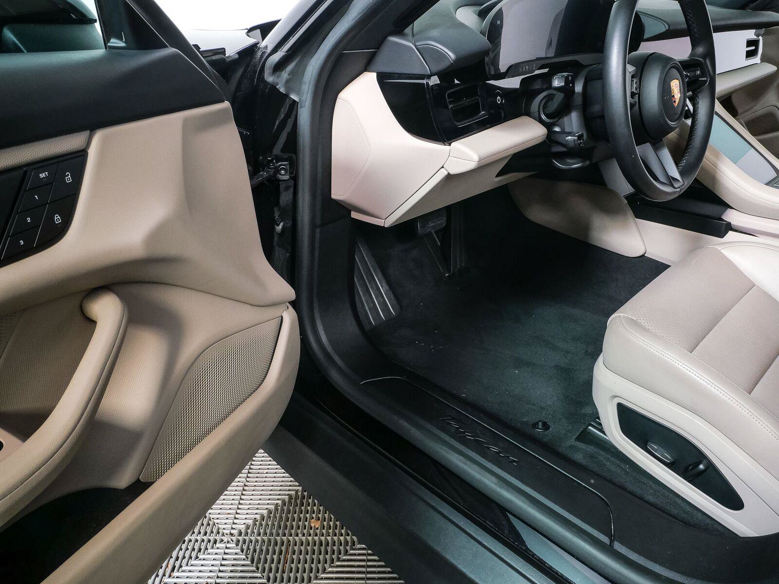 Certified 2022 Porsche Taycan RWD image 7
