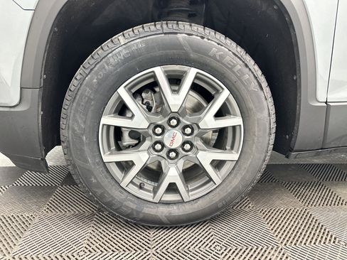 Certified 2023 GMC Acadia SLE w/ Driver Convenience Package AWD/4WD image 11