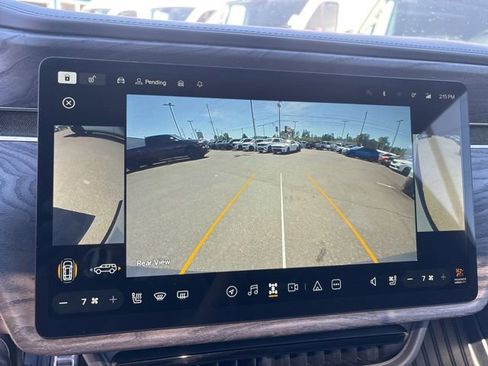 Used 2022 Rivian R1S Launch Edition AWD/4WD image 28