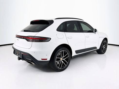 Certified 2023 Porsche Macan AWD/4WD image 9