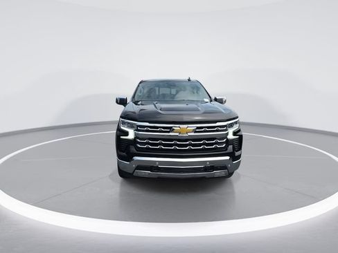 Used 2026 Chevrolet Silverado 1500 LTZ w/ LTZ Premium Package AWD/4WD image 3