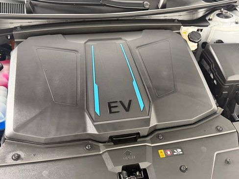 Used 2024 Hyundai Ioniq 5 SEL image 34