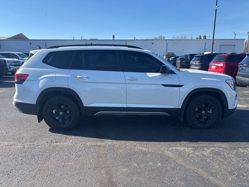 Used 2024 Volkswagen Atlas Peak Edition SEL AWD/4WD image 5