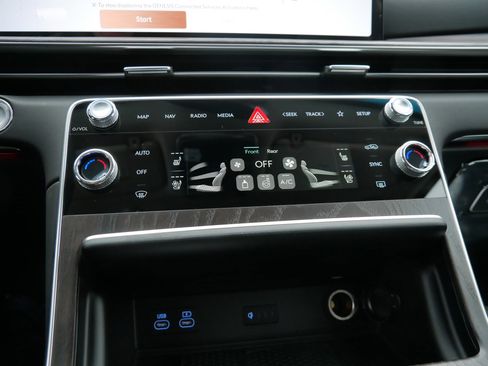 New 2026 Genesis GV80 2.5T Advanced image 9