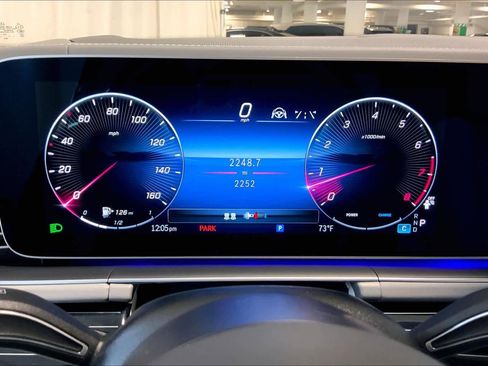 Used 2025 Mercedes-Benz Maybach GLS 600 4MATIC image 25