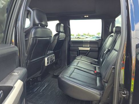 Used 2018 Ford F150 Lariat w/ Equipment Group 502A Luxury AWD/4WD image 17