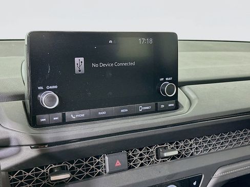 Certified 2025 Honda Accord SE image 13