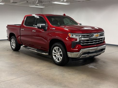 Used 2024 Chevrolet Silverado 1500 LTZ AWD/4WD image 6