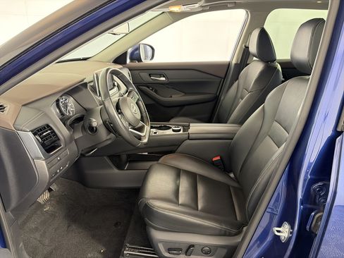 Used 2023 Nissan Rogue SL AWD/4WD image 6