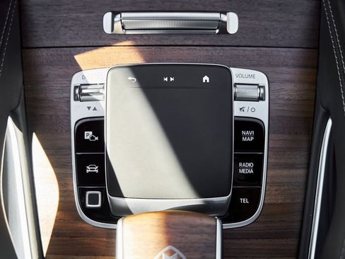 Used 2025 Mercedes-Benz Maybach GLS 600 Maybach GLS 600 image 78