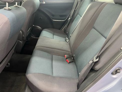 Used 2007 Toyota Matrix XR image 11