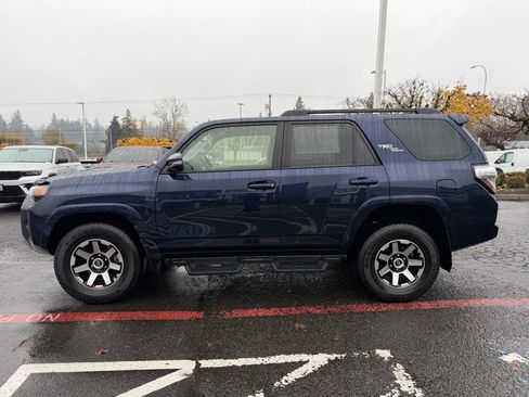 Used 2022 Toyota 4Runner TRD Off-Road Premium image 5