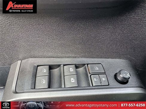 Used 2021 Toyota Tacoma TRD Sport w/ TRD Premium Sport Package image 19