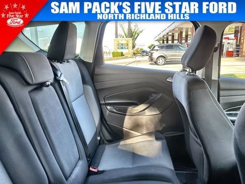 Used 2019 Ford Escape SE FWD image 16
