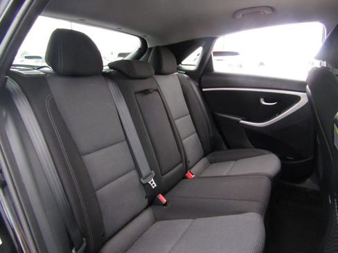 Used 2016 Hyundai Elantra GT image 20