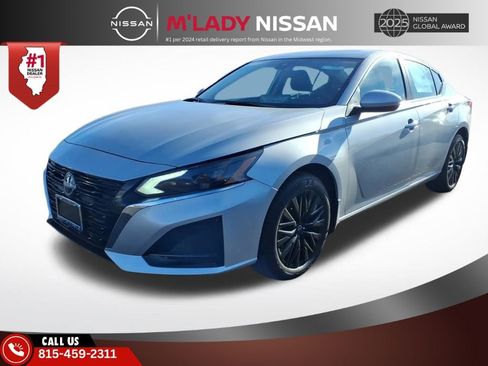 New 2025 Nissan Altima 2.5 SV w/ SV Special Edition Package image 3