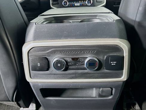 Used 2023 Ford Expedition XLT AWD/4WD image 26