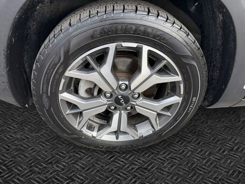 Used 2022 Kia Seltos EX image 11