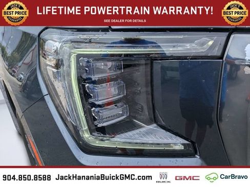 Used 2021 GMC Yukon AT4 AWD/4WD image 9