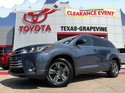 Used 2017 Toyota Highlander Limited Platinum